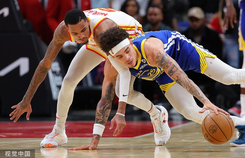 年轻中场洛 年轻中场洛