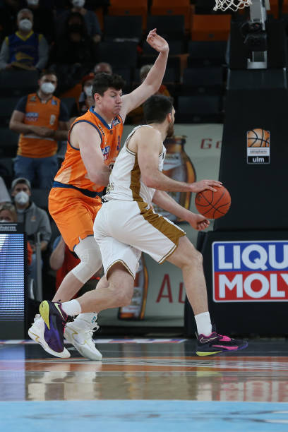 围完全不同 围完全不同