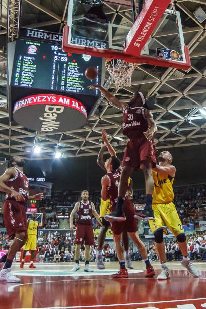 更难能可贵 更难能可贵